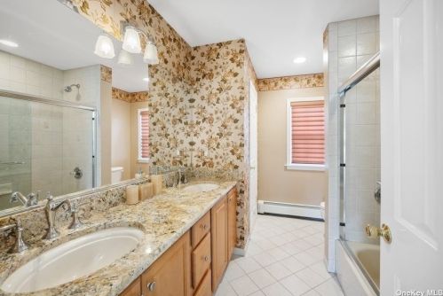 81 Stoothoff Rd, Elwood NY  11731-3917 exterior