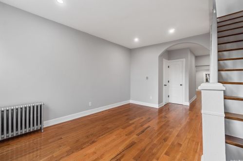 14211 Sutter Ave, Jamaica, NY 11436-1702