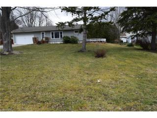 8333 Fairlane Dr, Macedonia, OH 44056-1840