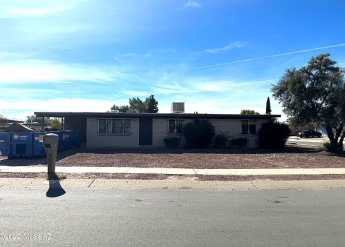 4730 Green Olive Dr, Tucson, AZ 85730-4110