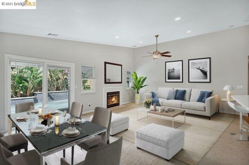 3889 Oak Grove Ct, Oakley CA  94561-4218 exterior