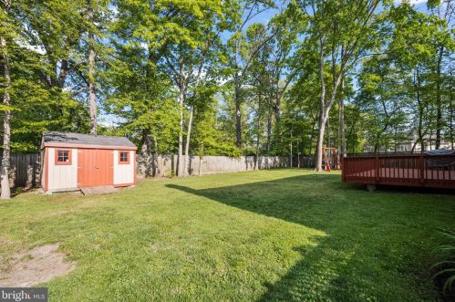7114 Sterling Grove Dr, Springfield VA  22150-4430 exterior