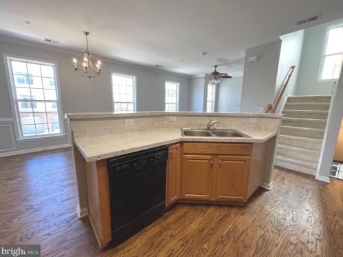 14506 Kylewood Way, Gainesville VA  20155-6233 exterior