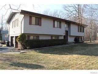 5 Durante Ct, Chestnut Ridge, NY 10977-1841