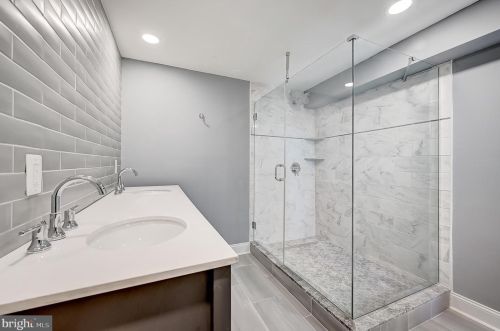 434 Manton St, Philadelphia PA 19146-3811 exterior