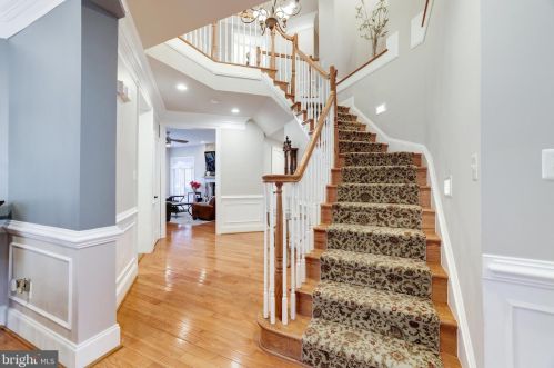 43331 Riverpoint Dr, Leesburg VA 20176-1296 exterior