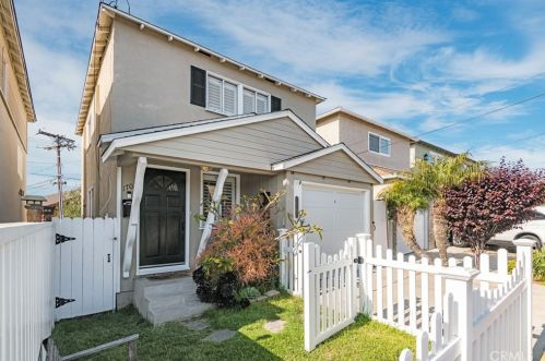 1703 Speyer Ln, Redondo Beach CA  90278-4729 exterior