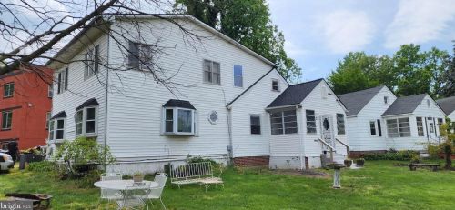 22 Randle Cir, Washington, DC 20019-2253