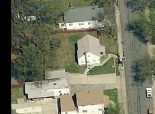 23 Liberty St, Perth Amboy NJ  08863-2214 exterior