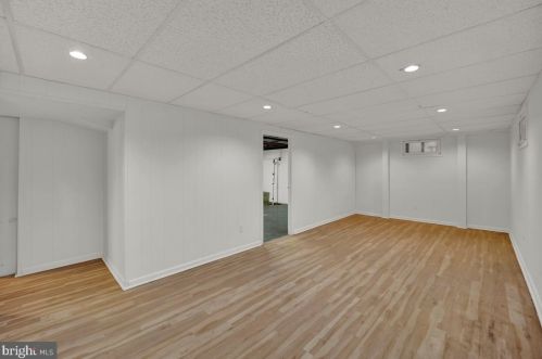 84 Berwyn Pl, Lawrence Township NJ  08648-3604 exterior