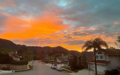 6007 Mohican St, Simi Valley, CA 93063-5713