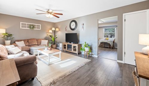 11914 Bender Rd, Milwaukee, WI 53225-1008
