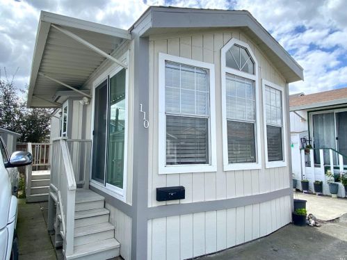 110 El Crystal Dr, Santa Rosa CA  95409-7909 exterior