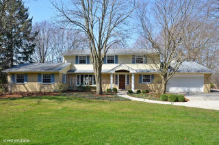 6233 Chapel Hill Rd, Thiensville, WI 53097-2107