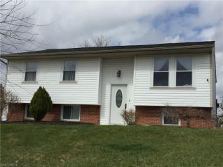5767 Drenta Cir, Harmon, OH 44662-8608