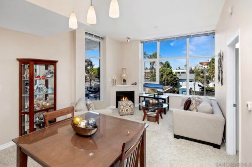 475 Redwood St, San Diego, CA 92103-5866