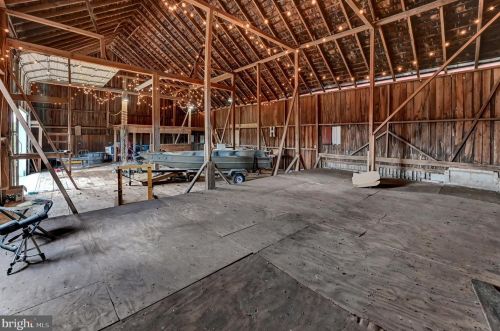 435 Boxwood Rd, Red Lion PA  17356-8347 exterior