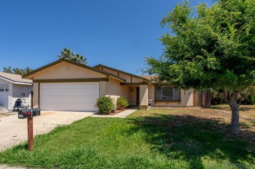 11325 Camarosa Cir, San Diego CA 92126-1621 exterior