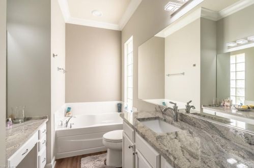 8506 Deimille Ct, Naples FL  34114-2712 exterior