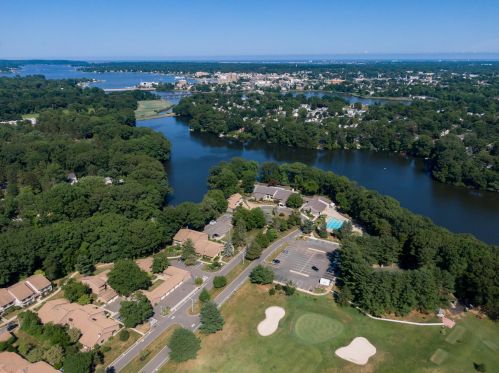 116 Manchester Ct, Tinton Falls NJ  07701-4803 exterior