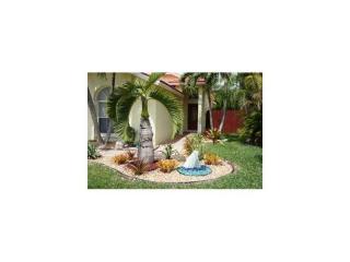 14762 155th Pl, Miami, FL 33196-2894