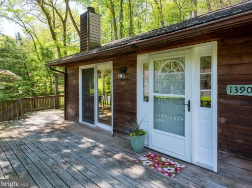 1390 Dowlin Forge Rd, Downingtown, PA 19335-4496