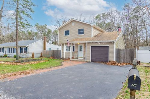 74 Panamoka Trl, Panamoka, NY 11961-2268
