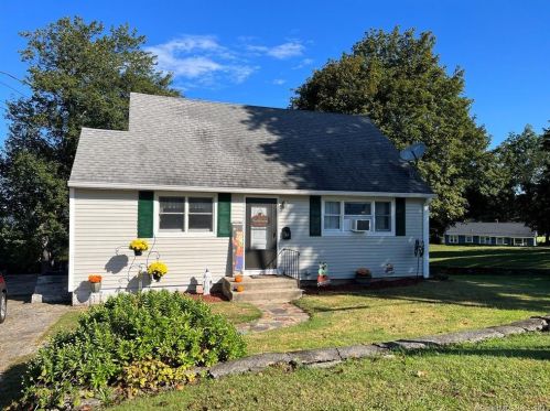 19 Harris Rd, Ansonia, CT 06401-2515