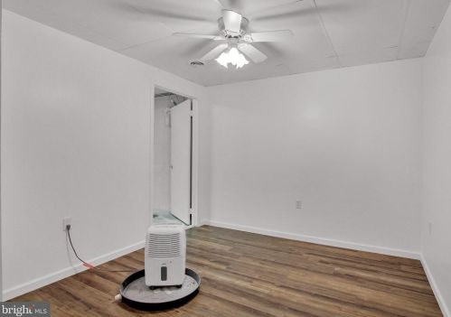 11 Thrush Dr, Carlisle PA  17015-7653 exterior