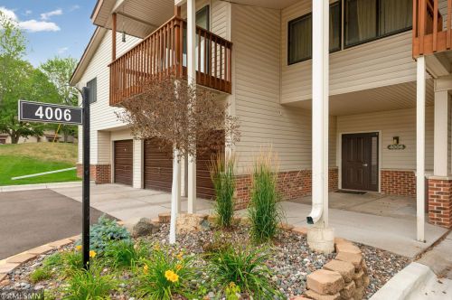 4006 Foss Rd, Minneapolis, MN 55421-4545