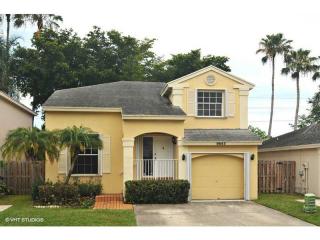 9843 117th Ct, Miami, FL 33186-2754