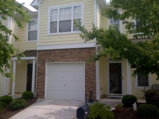 6313 Shoreview Cir, Flowery Branch GA  30542-7605 exterior