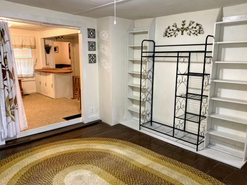 552 2nd Nh Tpke, Hillsboro NH  03244-4615 exterior