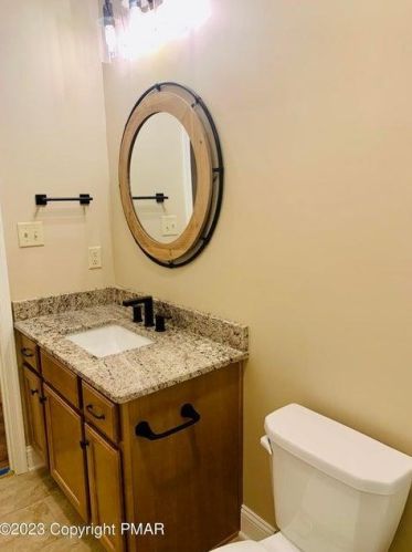 19 Masters Ln, Hazle Township PA  18202-9167 exterior