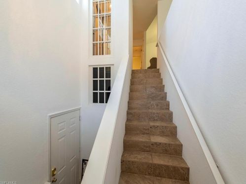 6055 Pinnacle Ln, Naples, FL 34110-7315