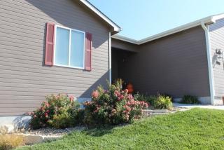 1008 Cassidy Dr, Manhattan KS  66502-3358 exterior