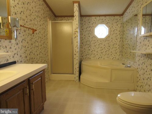 35431 Dannys Dr, Laurel DE  19956-3313 exterior