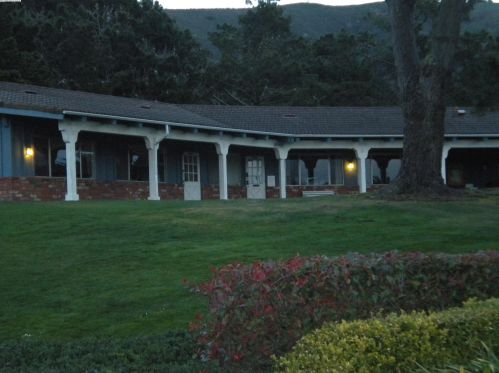 176 Harbor Dr, Daly City CA  94014-2829 exterior