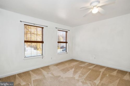 13488 Princedale Dr, Woodbridge VA  22193-3842 exterior