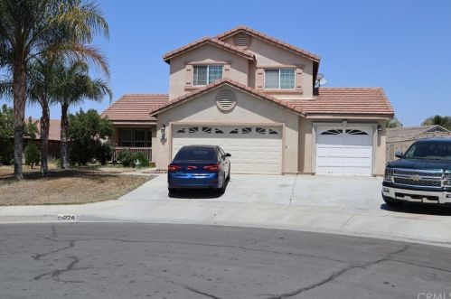224 Twilight Ct, San Jacinto, CA 92582-3102