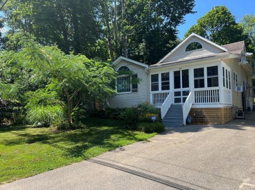 250 Deepwood Dr, Amston, CT 06231-1719