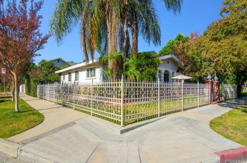 5903 Lemp Ave, North Hollywood, CA 91601-1026