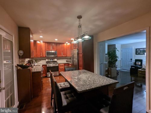 8 Silktree Ct, Bear DE  19701-3027 exterior