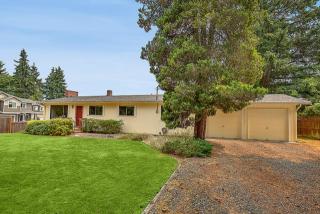23927 23 Ave, Bothell WA  98021-9643 exterior