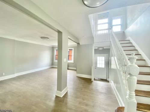 65 Grove St, East Orange, NJ 07017-4712