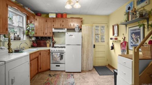 1467 Route 292, Whaley Lake NY  12531-5512 exterior