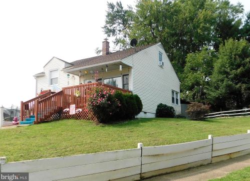 3500 13th St, Boothwyn, PA 19061-5305