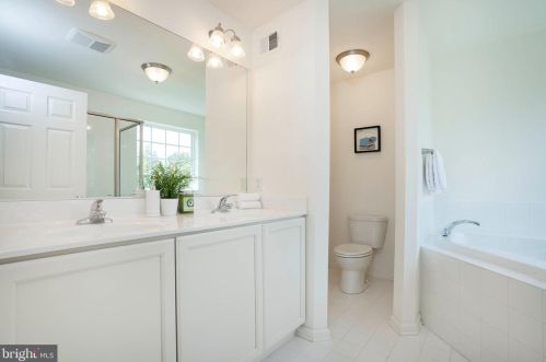 24 Grissom Dr, Bear DE  19701-6848 exterior