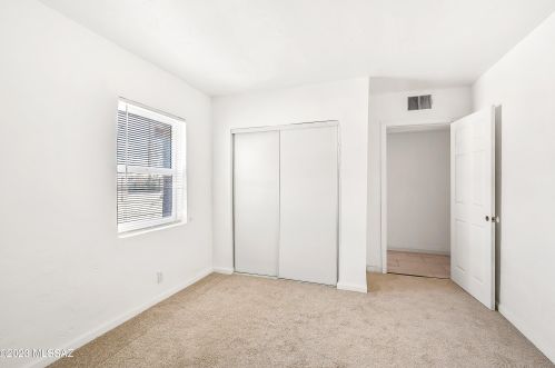 302 Oregon St, Tucson AZ  85706-3250 exterior