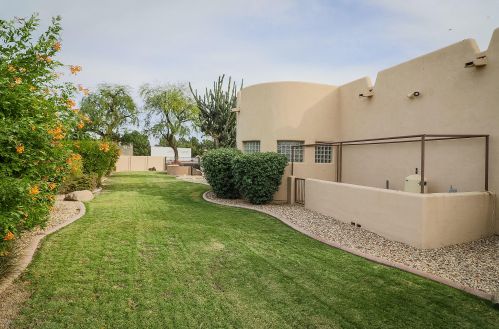 3833 67 Ave, Phoenix AZ 85033 exterior